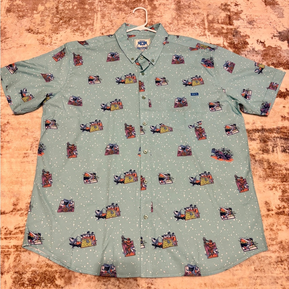 RSVLTS x SHARK WEEK DISCOVERY RETRO BUTTON UP SHIRT
